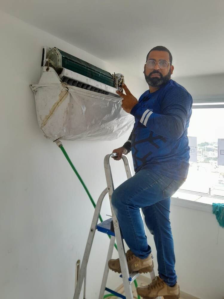 Limpeza e manutenção de ar condicionado - DMR Climatização